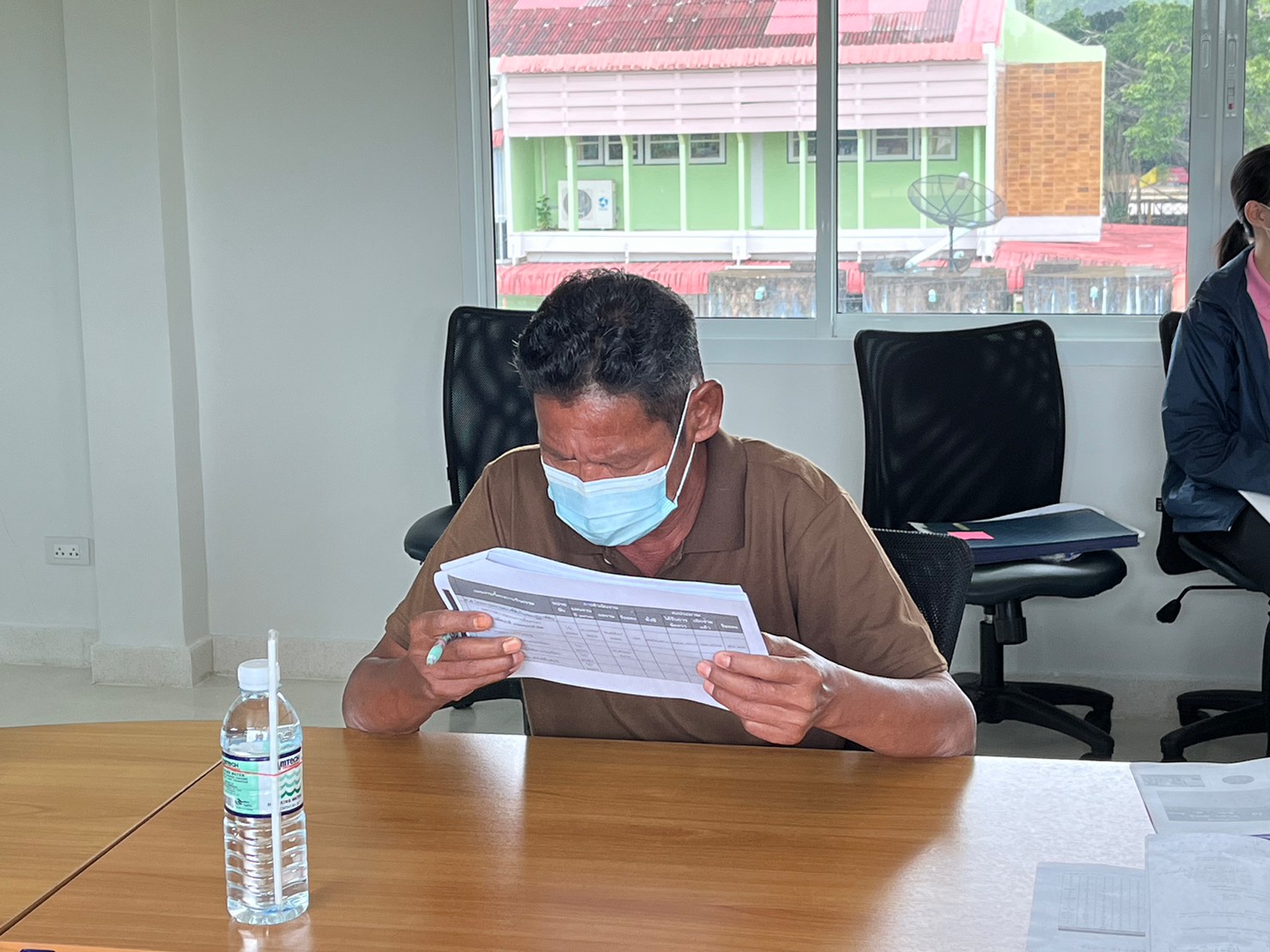 title - ผู้ตรวจราชการกรม ส.ป.ก. ลงพื้นที่เพื่อรับฟังปัญหาของเกษตรกรในโครงการจัดที่ดินแปลงเกษตรเกื้อกูลทับปะตีโมเดล และประชุมติดตามผลการดำเนินงานตามแผนการตรวจราชการ ส.ป.ก.จันทบุรี